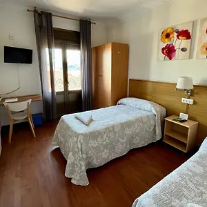 montero-pension.bilbaohotelsspain.com/